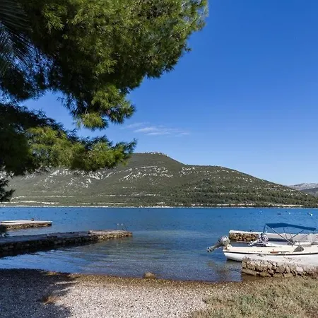 Memunic Διαμέρισμα Ston