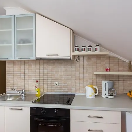 Memunic Διαμέρισμα Ston