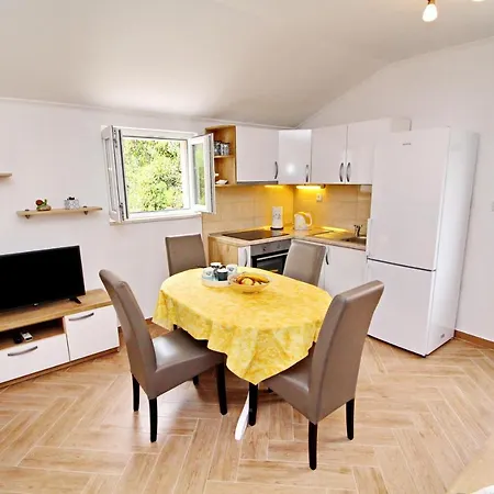 Διαμέρισμα Memunic