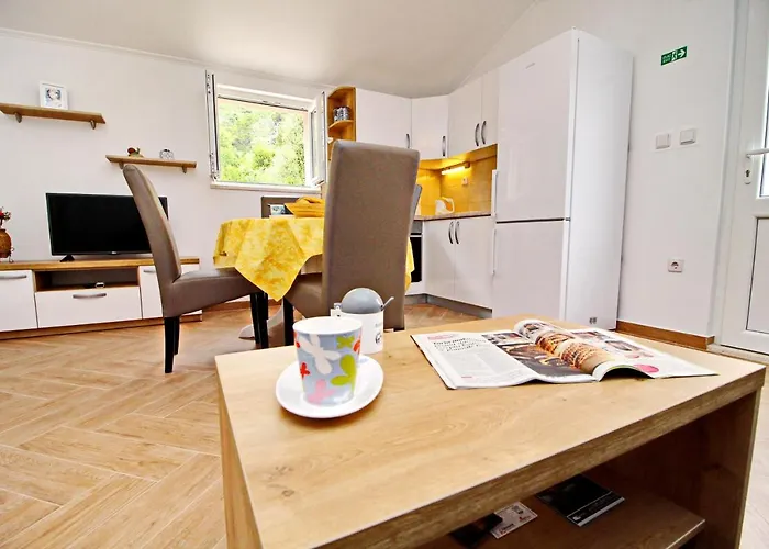 Memunic Stone Harbor