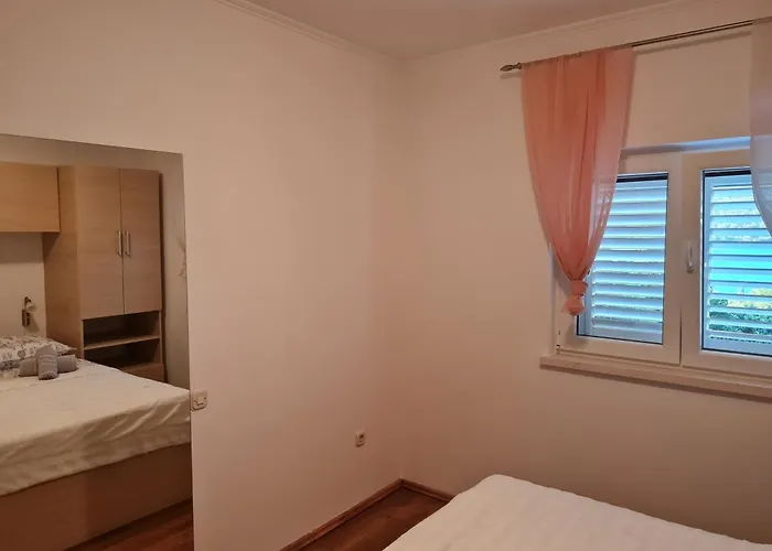 Memunic * Stone Harbor